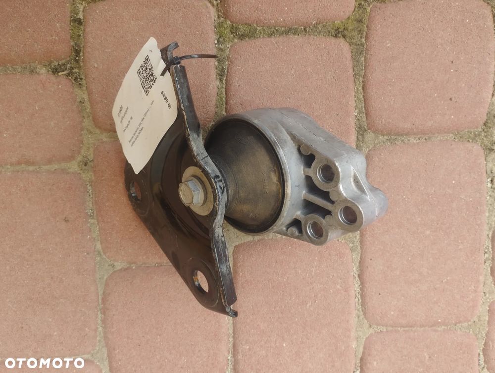 Poduszka silnika prawa Ford Fiesta Mk6 - 9