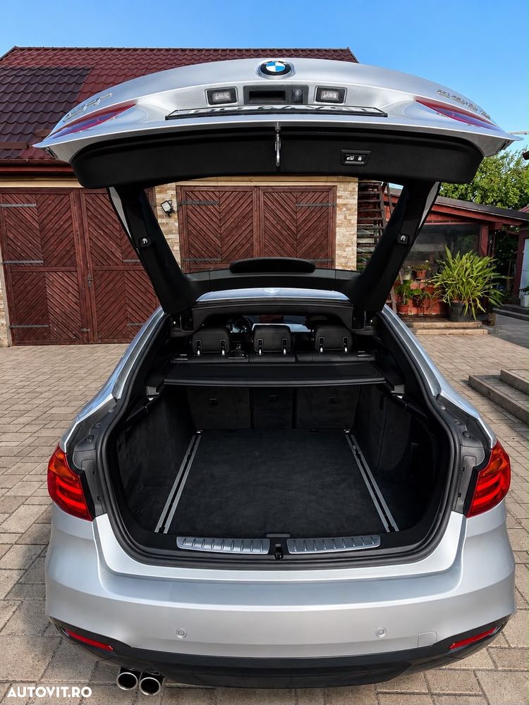 BMW Seria 3 320d Aut. M Sport - 10