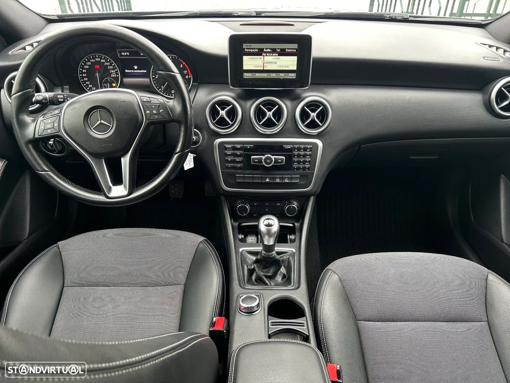 Mercedes-Benz A 180 CDI (BlueEFFICIENCY) Urban - 12