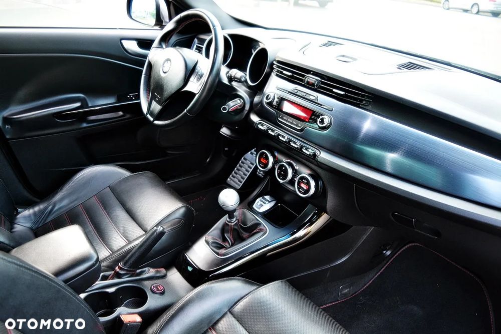 Alfa Romeo Giulietta 1.4 TB 16V Multiair Collezione - 14