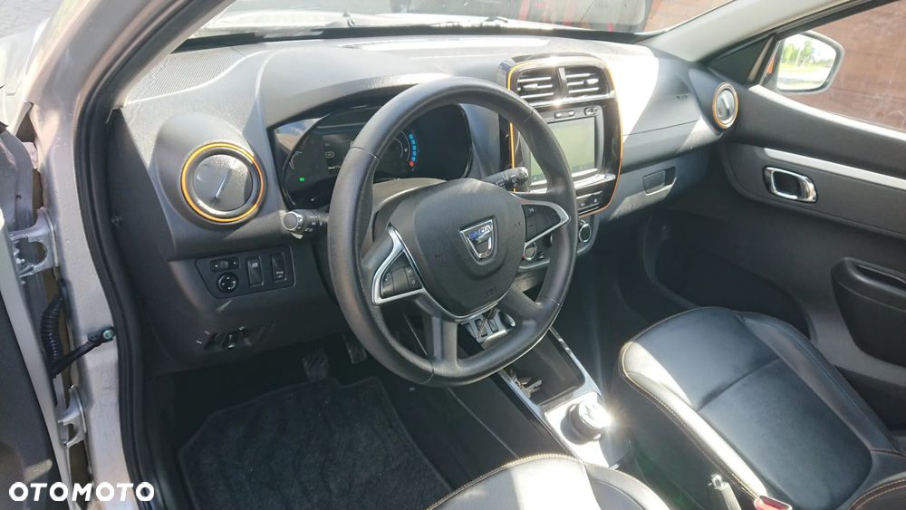 Dacia Spring - 32