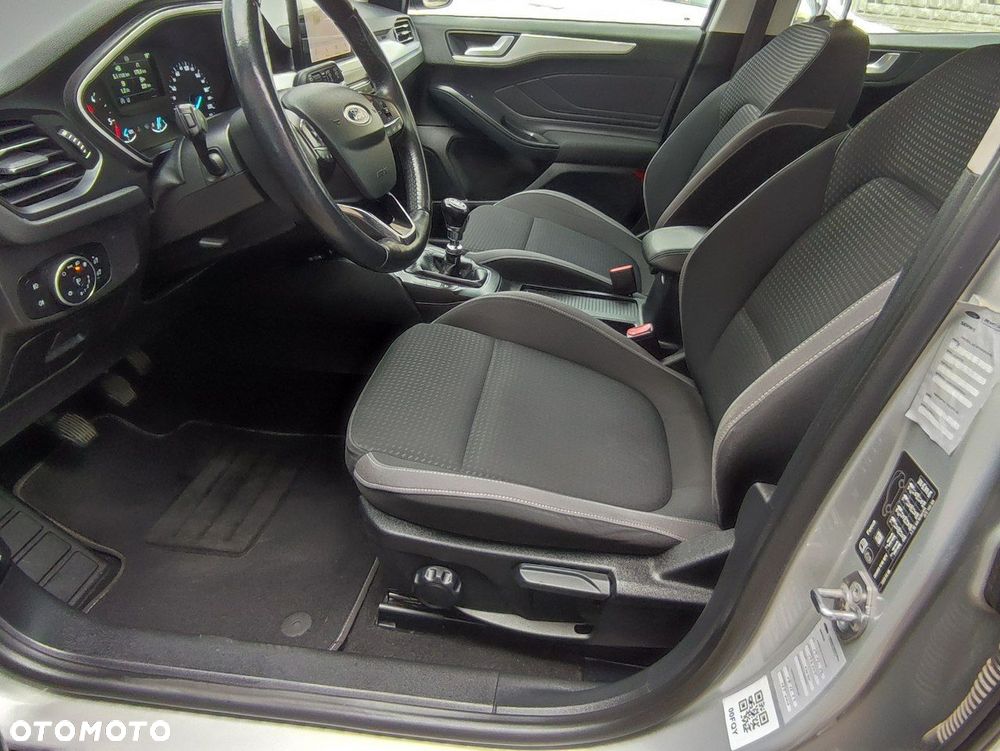 Ford Focus - 25