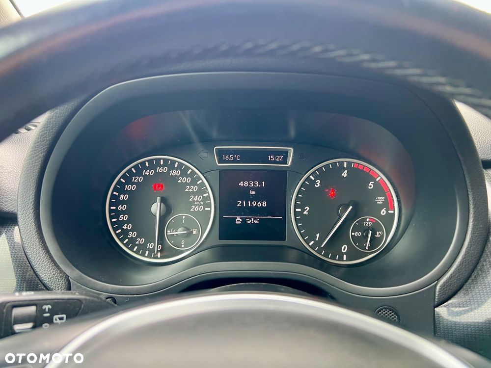 Mercedes-Benz Klasa B 200 CDI (BlueEFFICIENCY) - 17