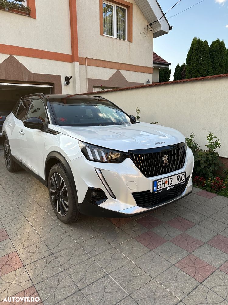 Peugeot 2008 1.2 L PureTech STT EAT8 GT Line - 6