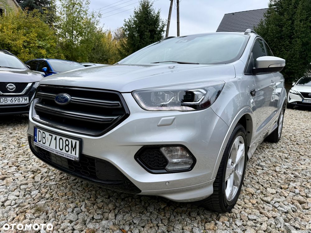 Ford Kuga 1.5 EcoBoost 2x4 ST-Line - 1