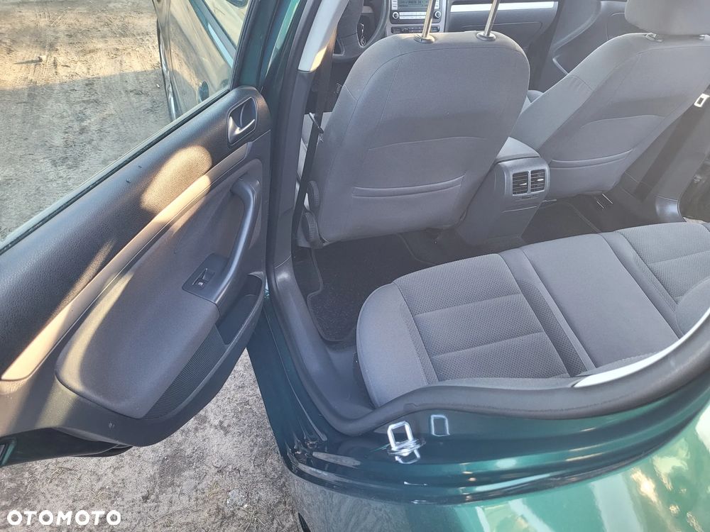 Volkswagen Golf 1.9 TDI Comfortline - 9