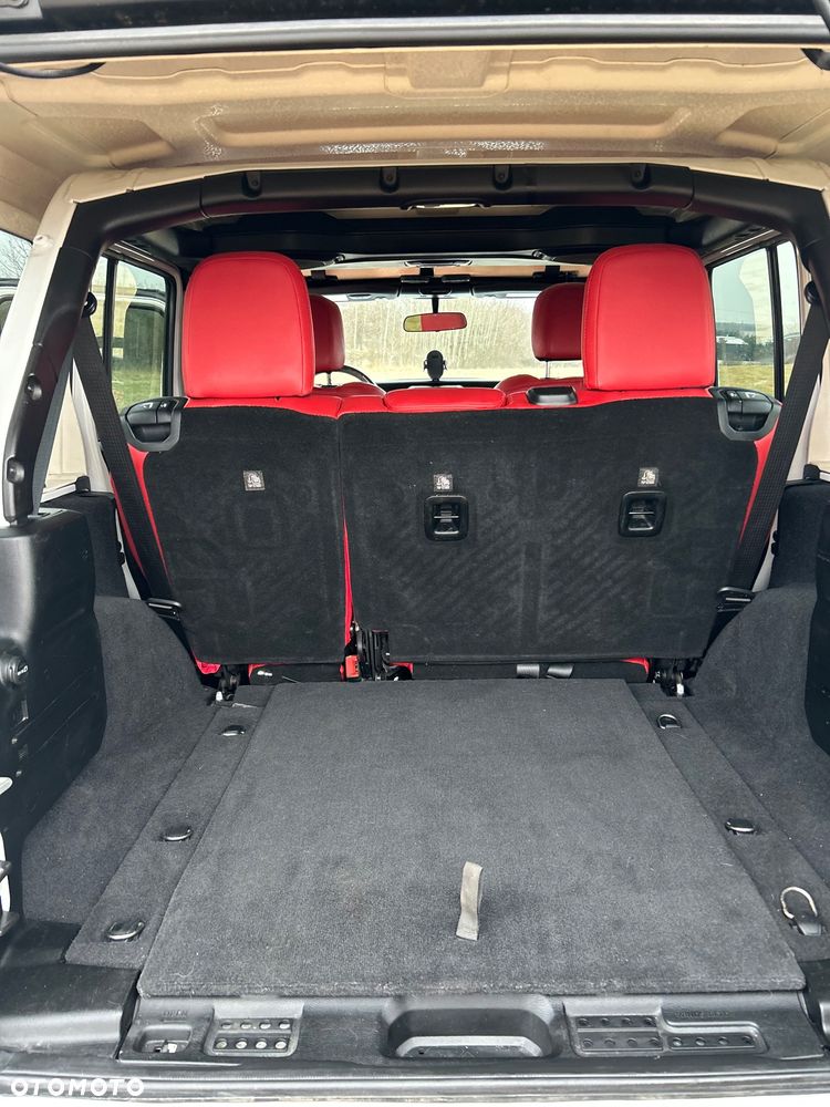 Jeep Wrangler 2.0 T-GDI Hardtop AWD Automatik Sahara - 26