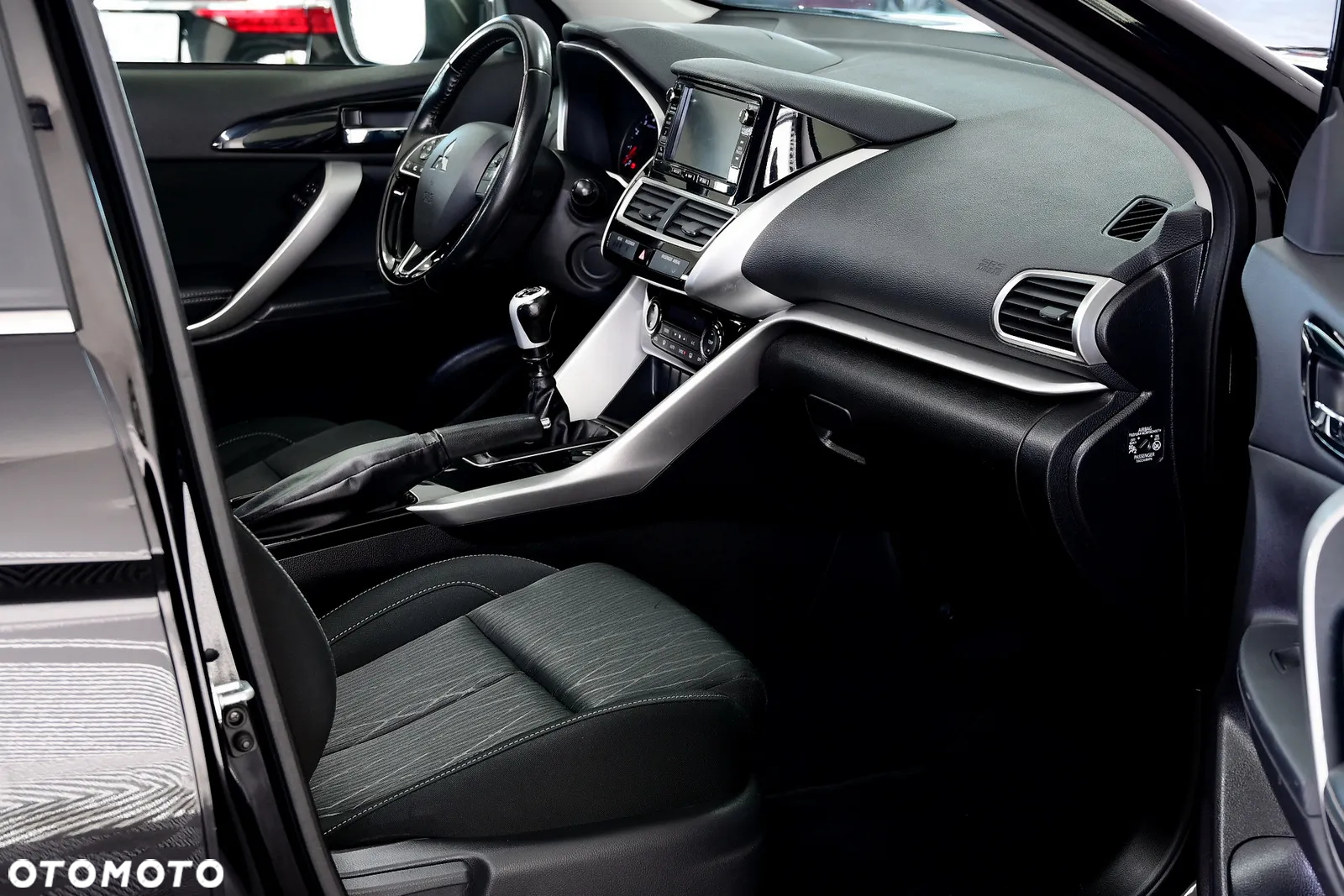 Mitsubishi Eclipse Cross - 10