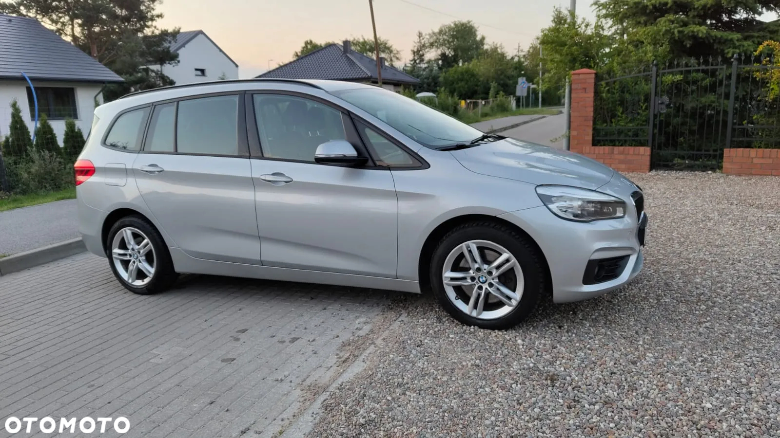 BMW Seria 2 220d Active Tourer M Sport - 23