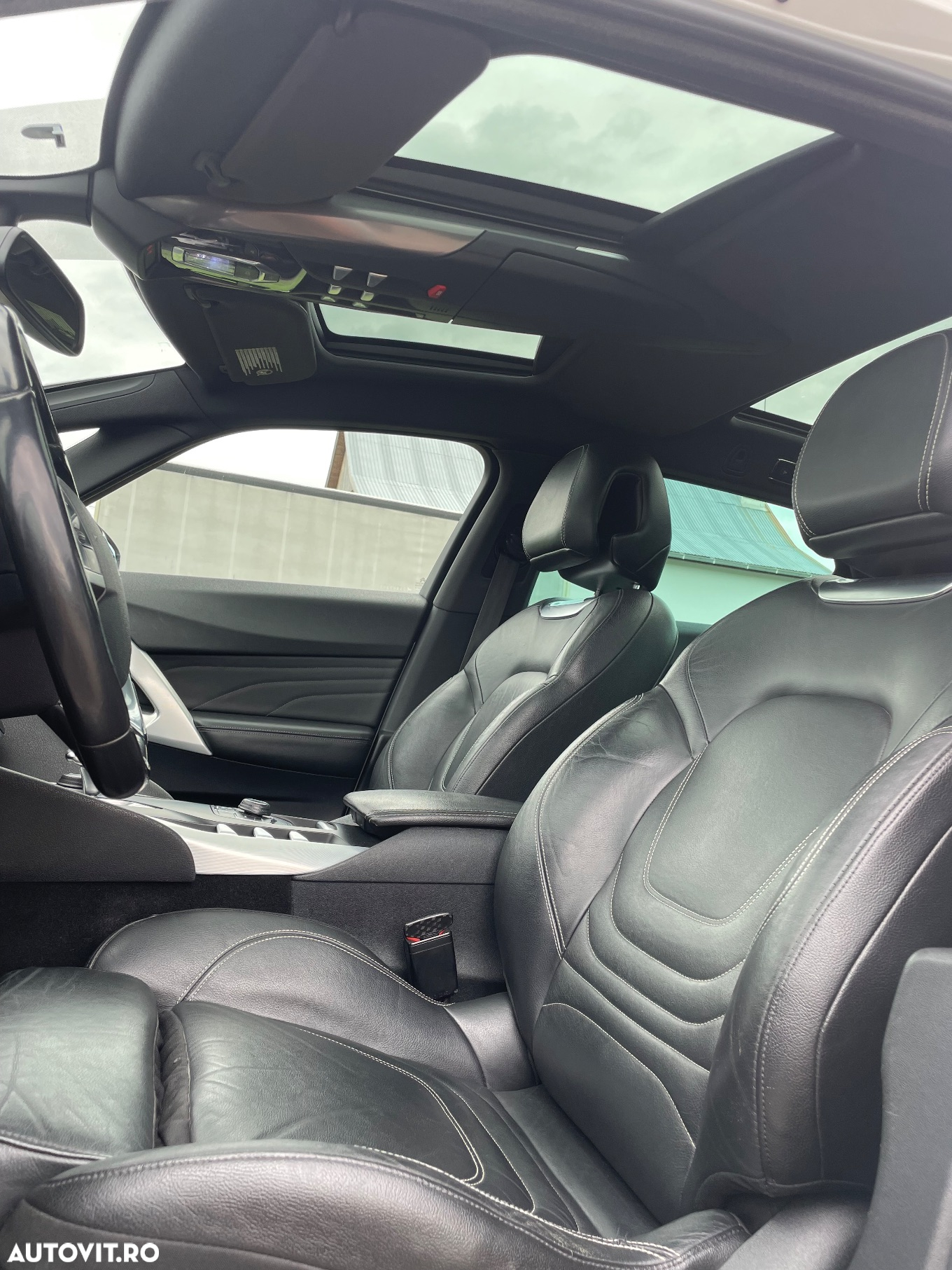 Citroën DS5 Hybrid4 EGS6 SportChic - 7