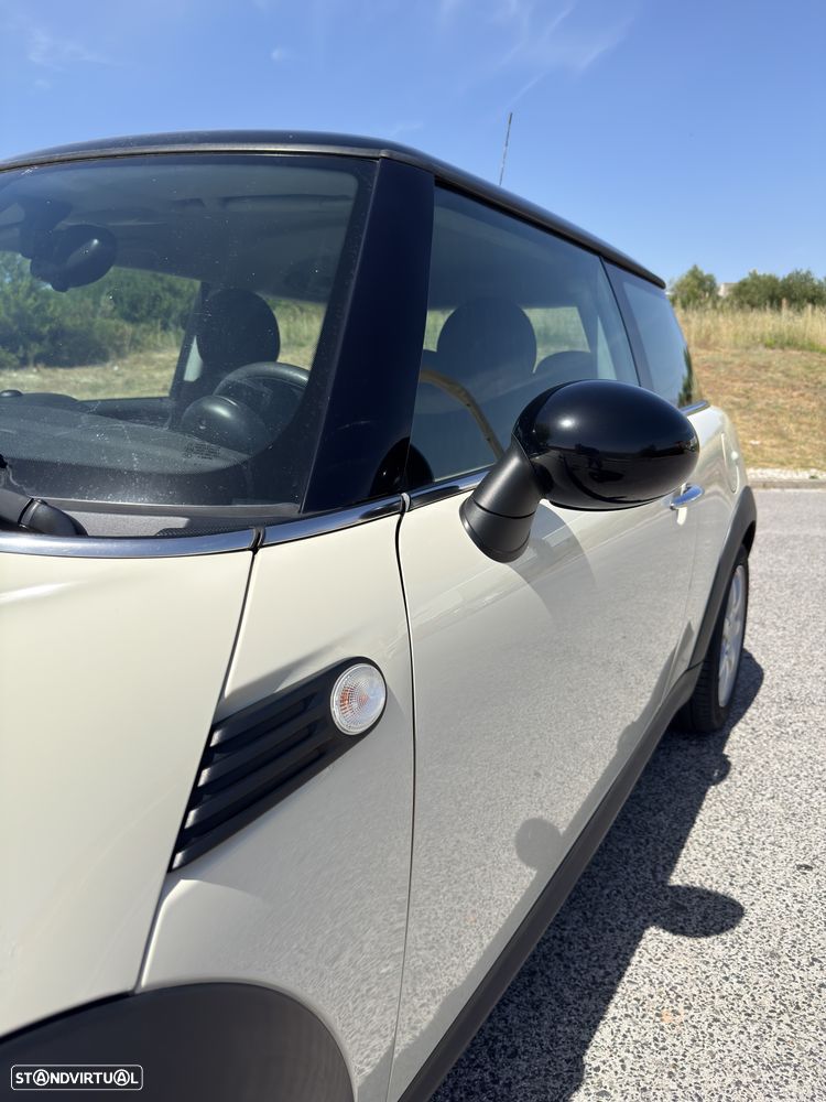 MINI 3 Portas Cooper D - 5