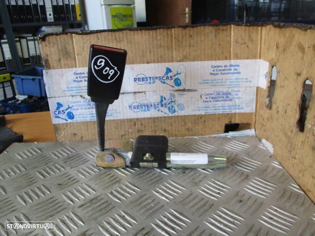 Pre-Tensor 2038600769 30002298135 MERCEDES W203 2006 4P TE - 1