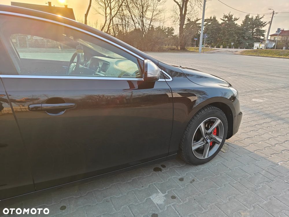 Volvo V40 D4 Drive-E R-Design Kinetic - 8