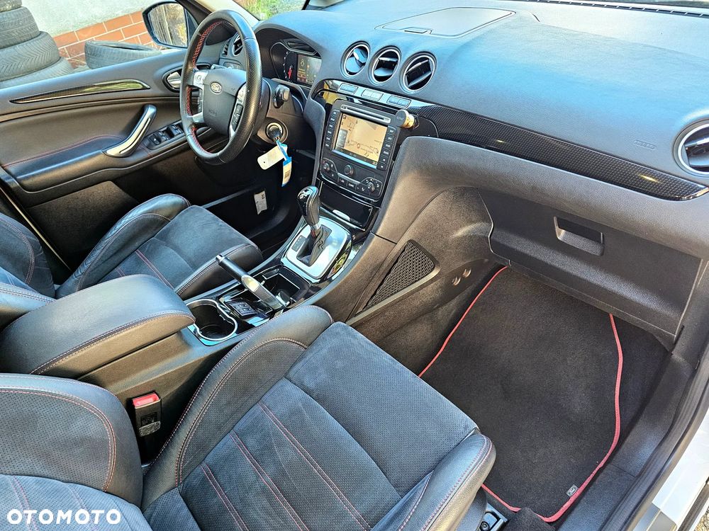 Ford C-MAX - 11