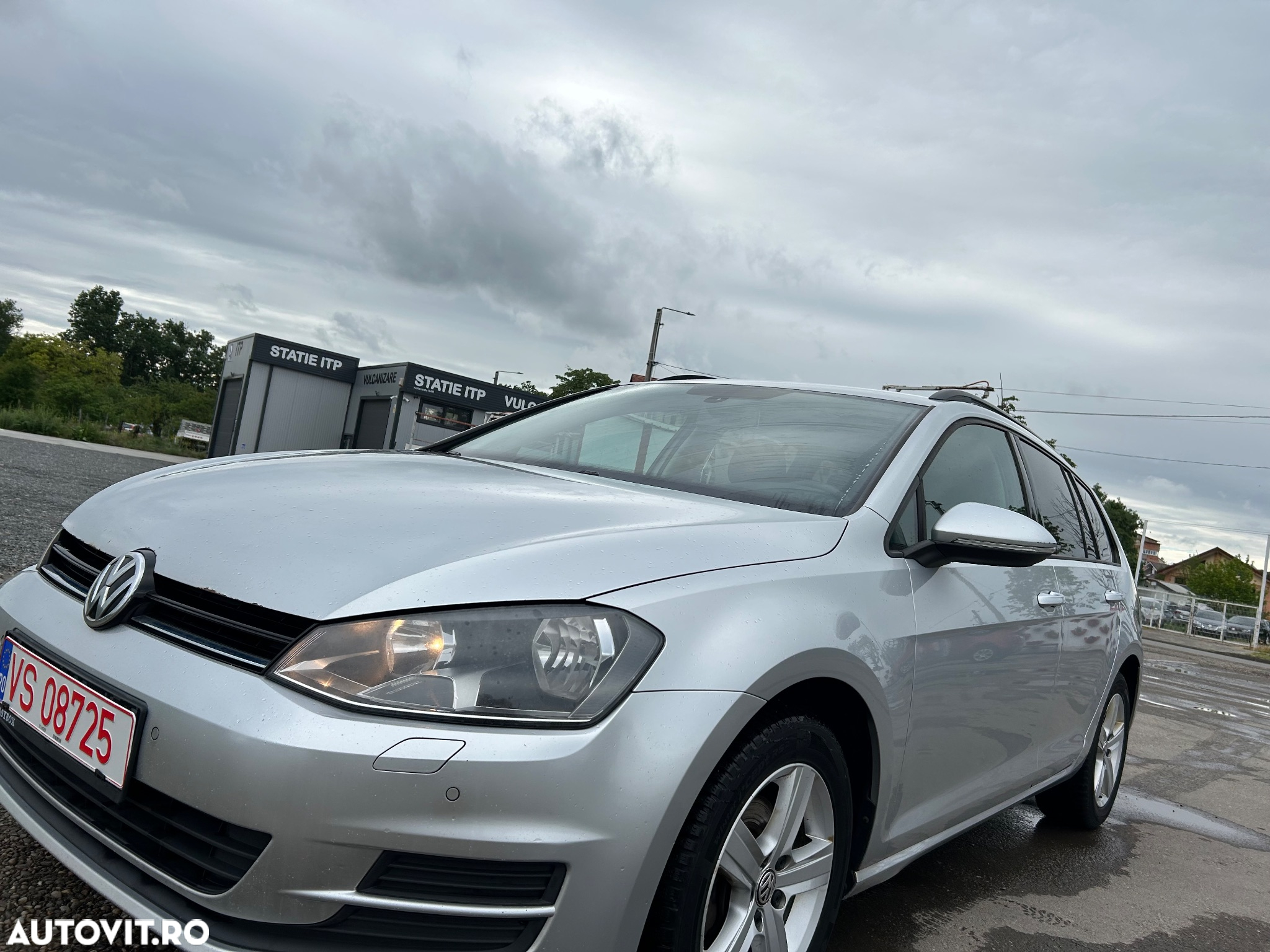 Volkswagen Golf 1.6 TDI BlueMotion Technology DSG Comfortline - 27