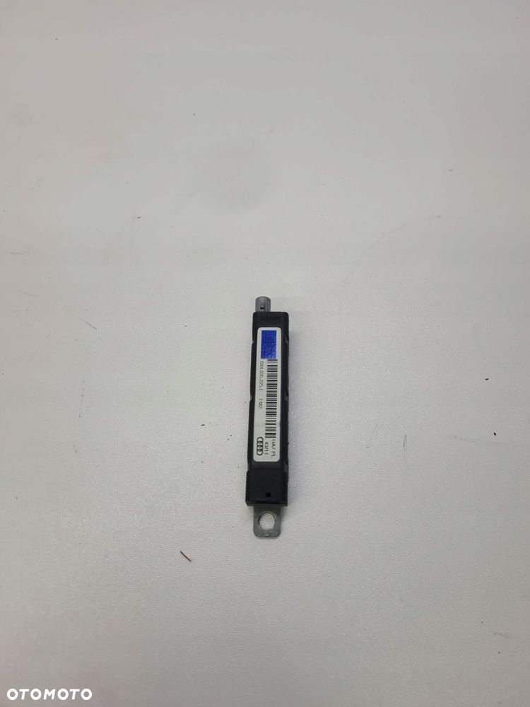 WZMACNIACZ ANTENYOWY GPS AUDI A1 8X4035225E - 2