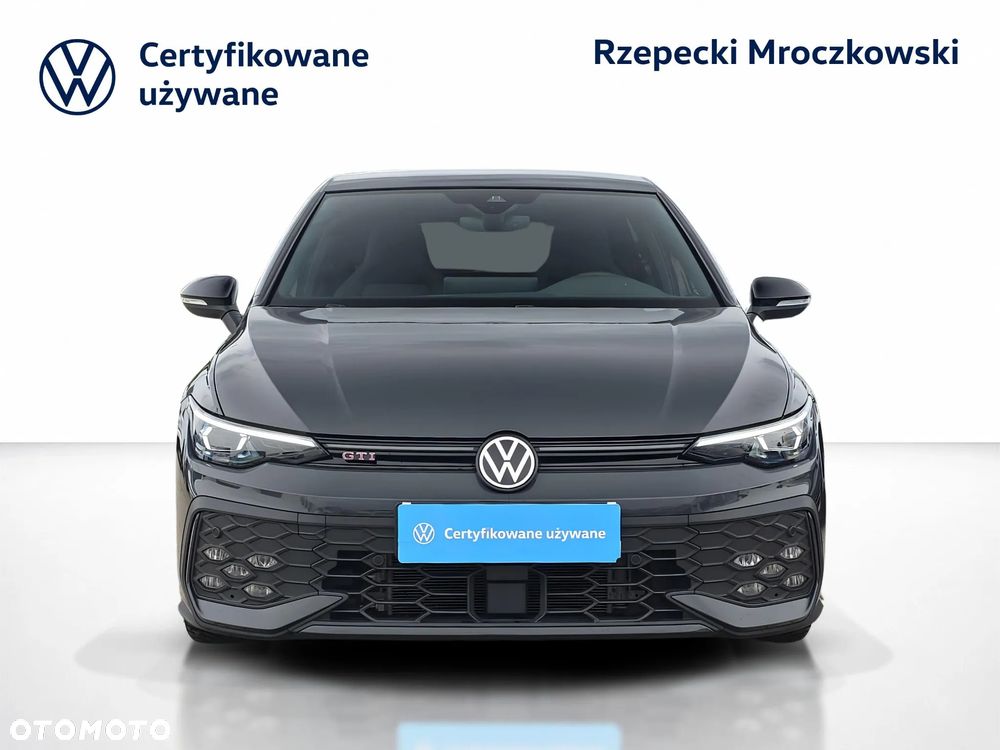 Volkswagen Golf - 10