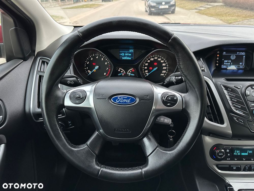 Ford Focus 1.0 EcoBoost Titanium - 24
