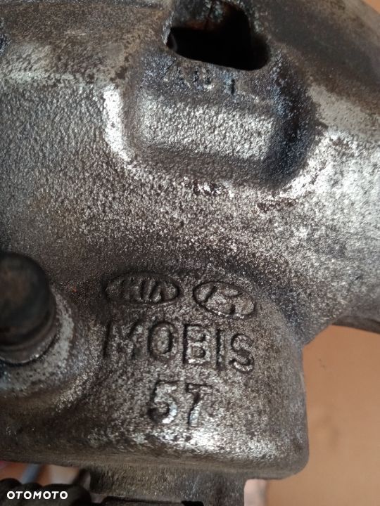Zacisk hamulcowy lewy przód Hyundai I30 III RL86R1434 - 3