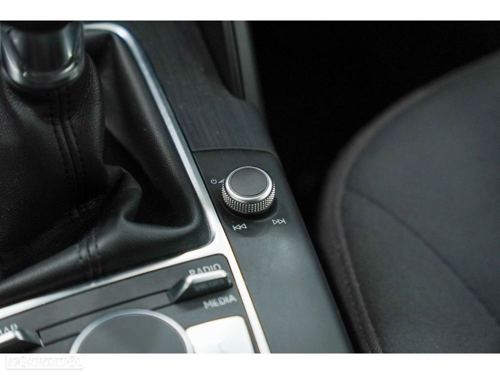 Audi A3 Sportback 30 TFSI - 28