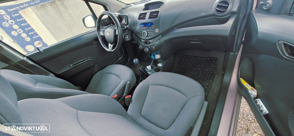 Chevrolet Spark 1.0 LS - 9