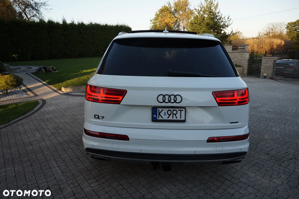 Audi Q7 - 13