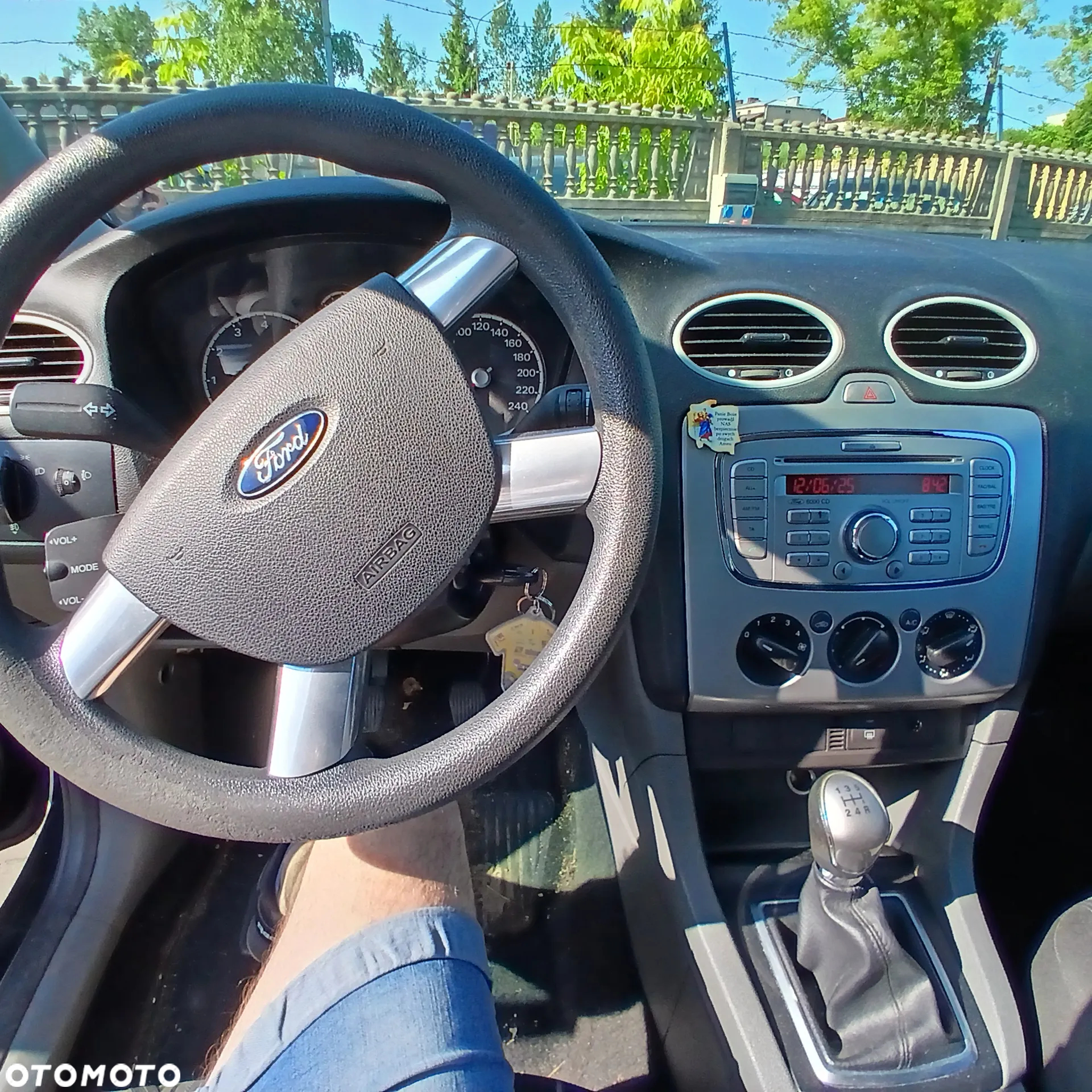 Ford Focus 1.6 Ambiente - 6