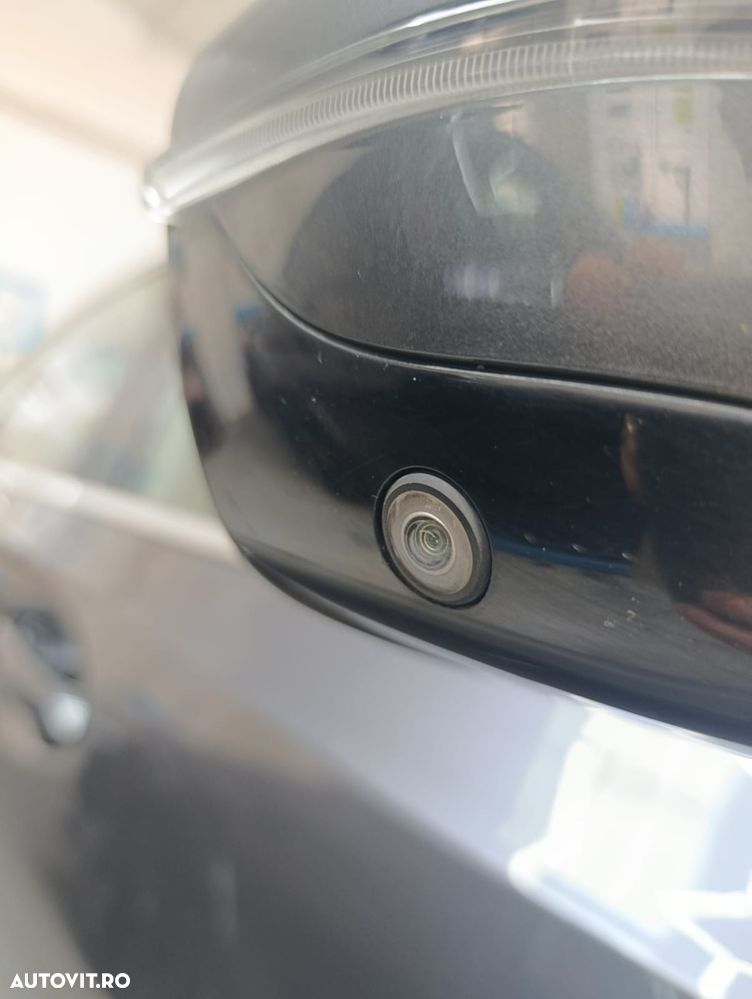 BMW Seria 3 330e Aut. Luxury Line - 23