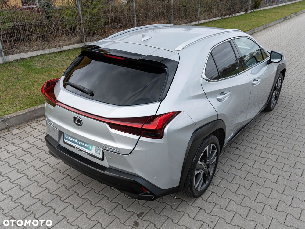 Lexus UX 250h Prestige 2WD - 12