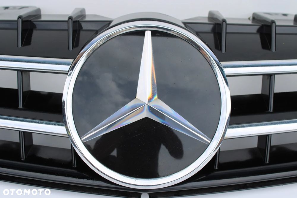 Oryginalny grill atrapa chłodnicy pod radar BDB Mercedes CL63 W216 C216 A2168800583 - 25