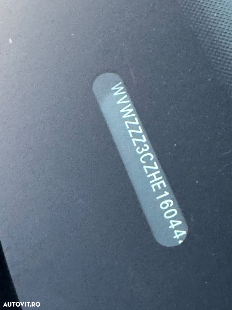 Volkswagen Passat - 10