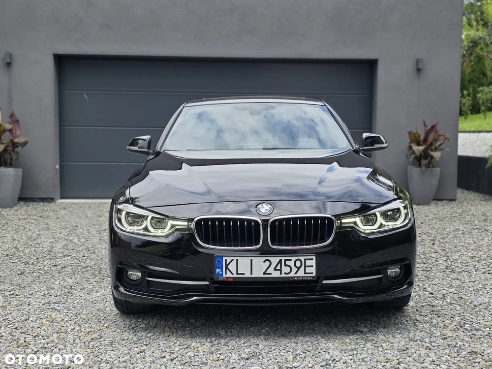 BMW Seria 3 330i GPF xDrive Sport Line - 7