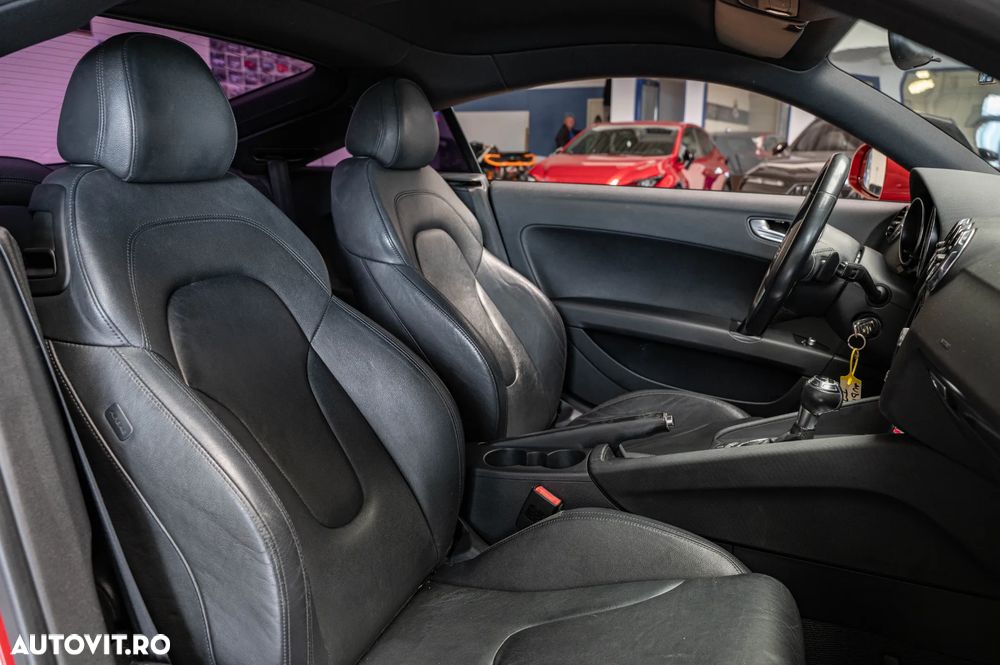 Audi TT 2.0 TDI quattro S tronic - 8