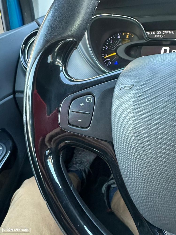 Renault Captur 1.5 dCi Exclusive EDC - 16