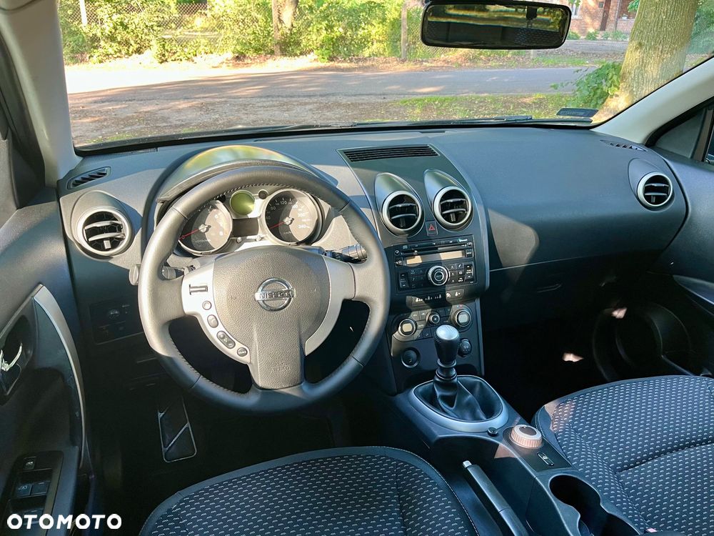 Nissan Qashqai 2.0 4x4 Tekna Premium - 9