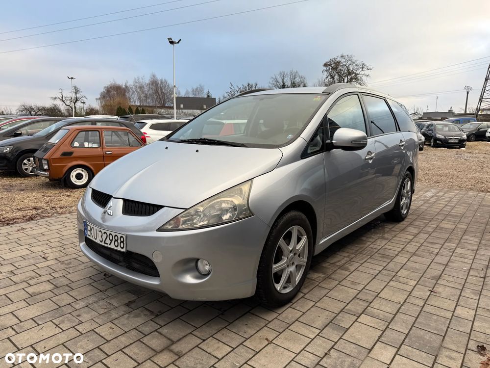 Mitsubishi Grandis 2.4 Inform - 8