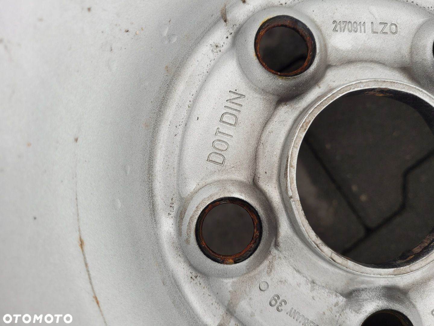 FELGA STALOWA 17 VW T5 T6 Amaroc Crafter II 7j 5x120 ET55 - 9