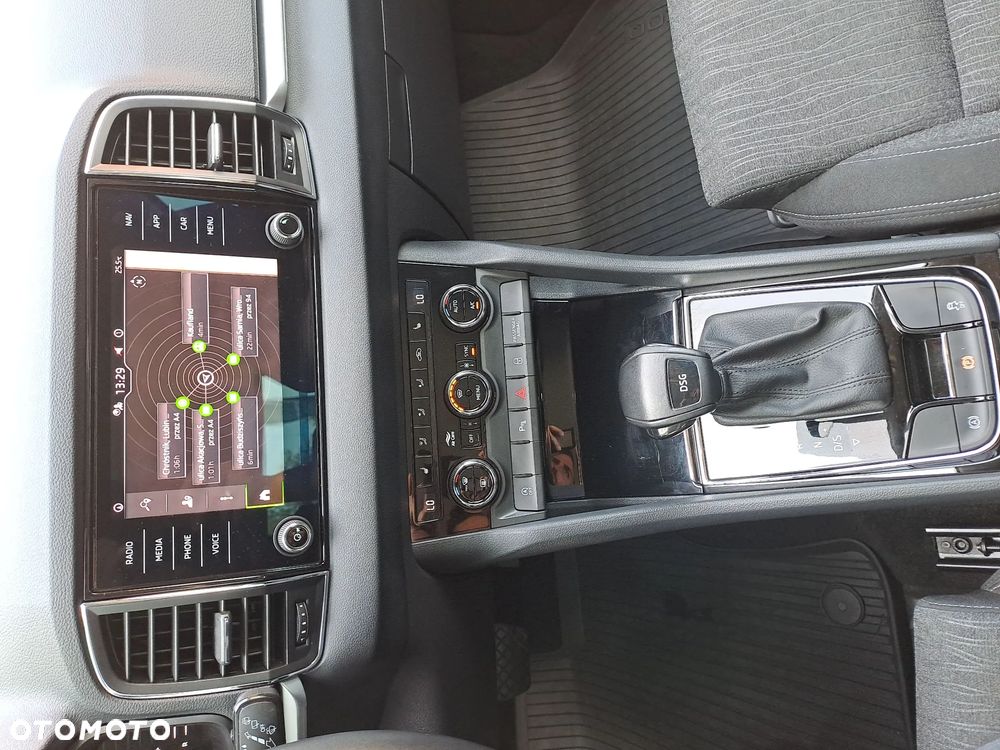 Skoda Karoq 1.5 TSI ACT Style DSG - 19