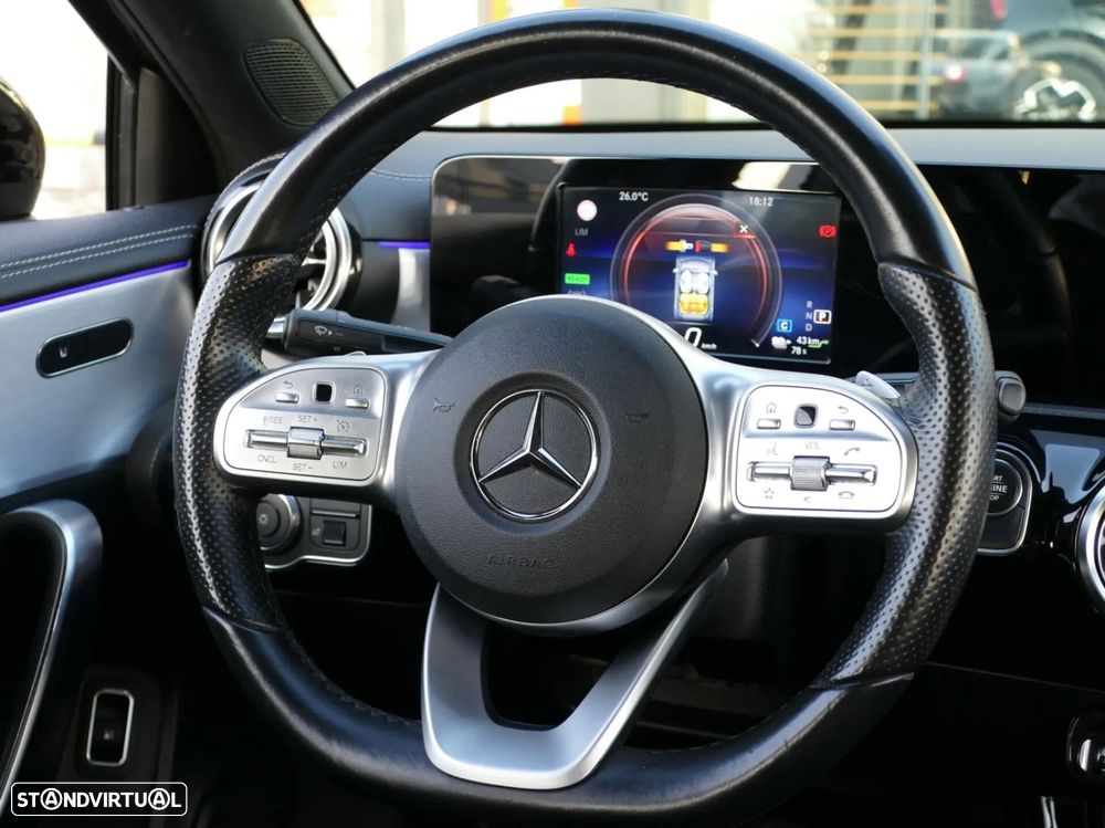 Mercedes-Benz A 250 Limousine e AMG Line - 35