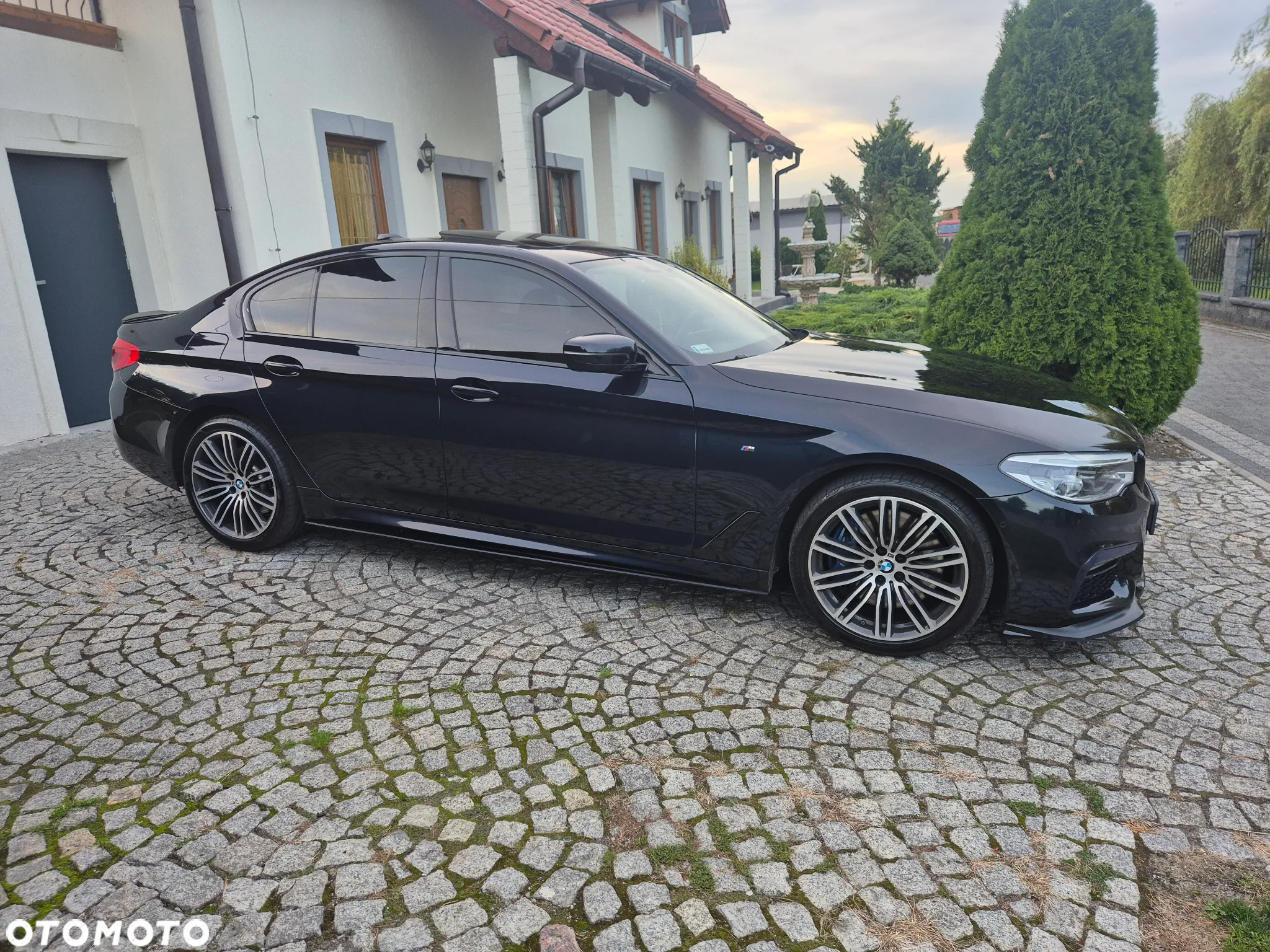 BMW Seria 5 520d M Sport - 3