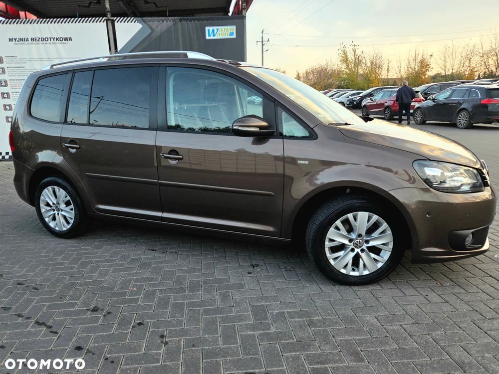 Volkswagen Touran 2.0 TDI DPF DSG Highline - 18