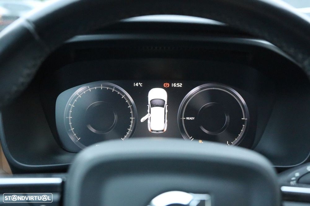 Volvo XC 40 1.5 T5 PHEV Plus Dark - 32