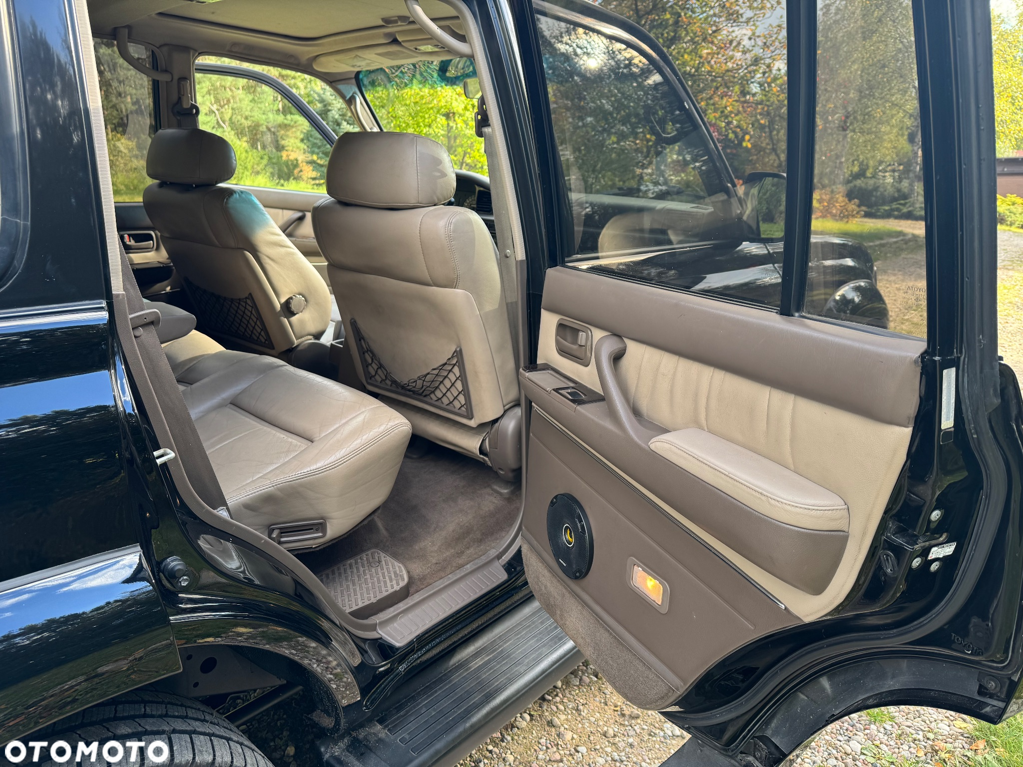 Toyota Land Cruiser FZJ80 - 11