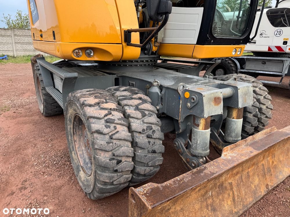 Liebherr - 8