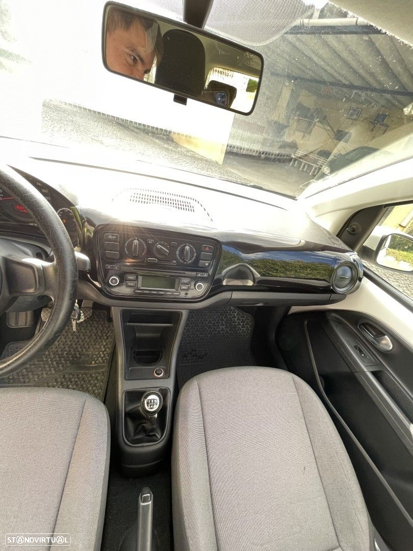 VW Up! - 14