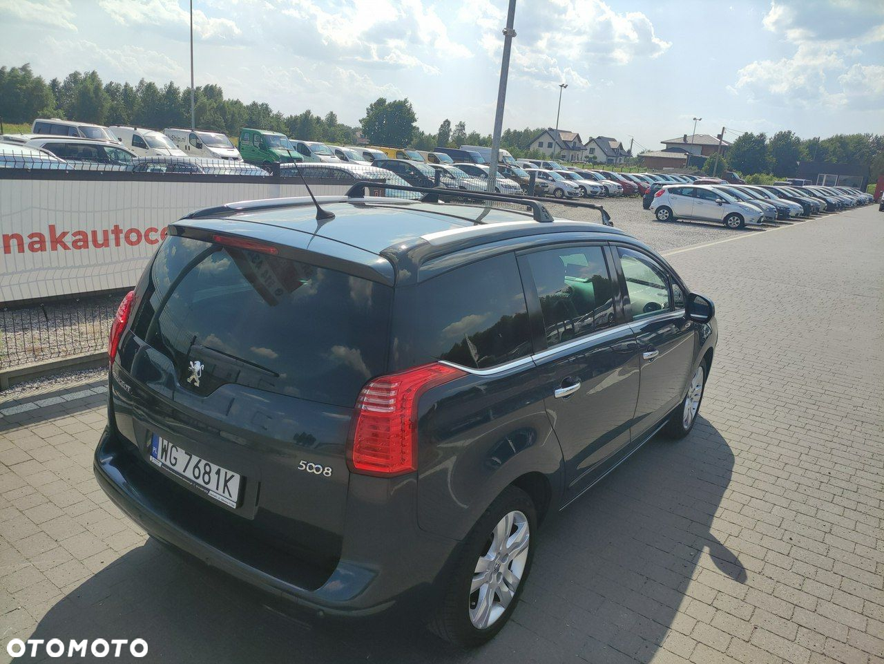 Peugeot 5008 - 14