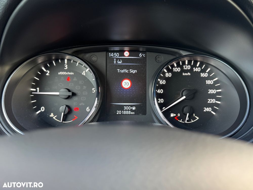 Nissan Qashqai 1.6 DCI N-Connecta - 26