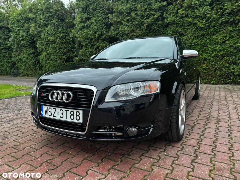 Audi A4 - 1