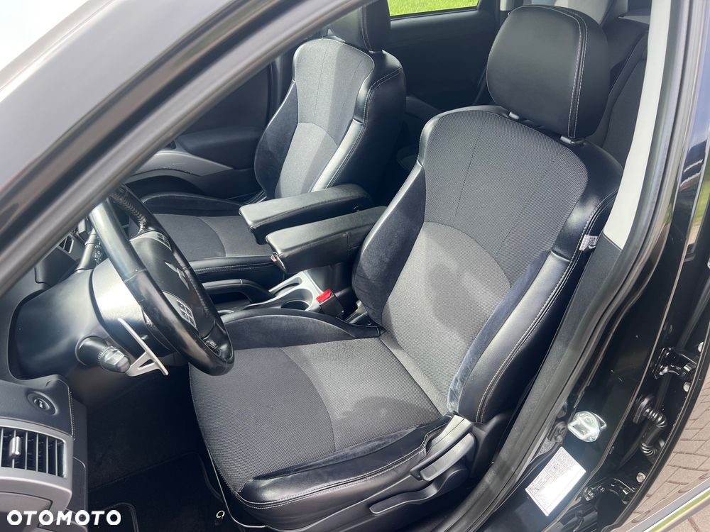 Mitsubishi Outlander 2.0 2WD CVT Invite - 18