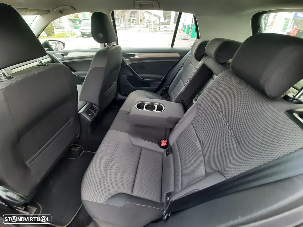 VW Golf 1.6 TDI BlueMotion DSG Comfortline - 18